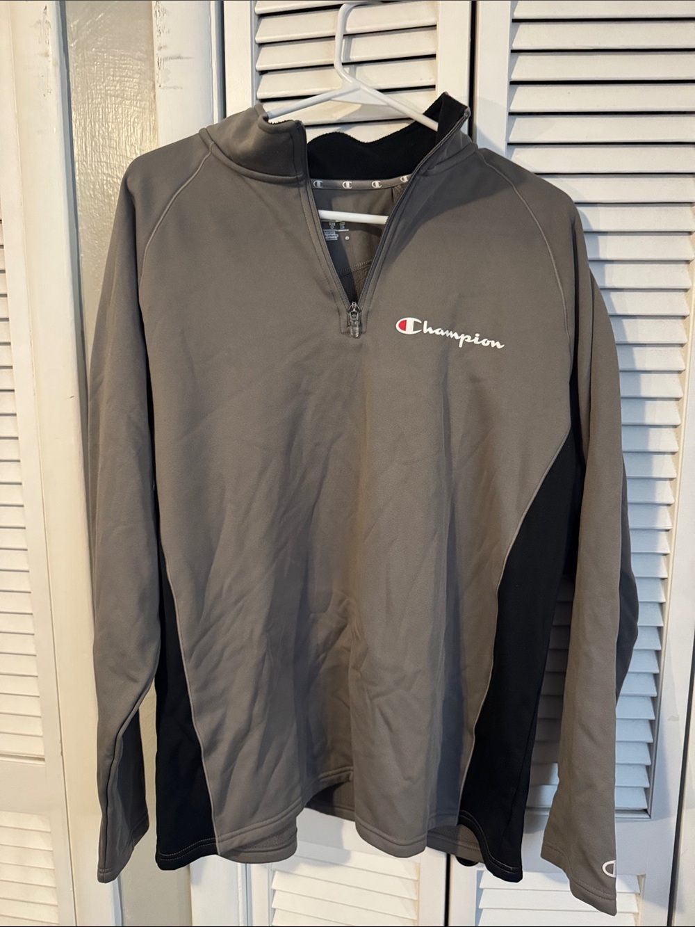 Champion Men's Gray and Black Quarter-Zip Performance Pullover